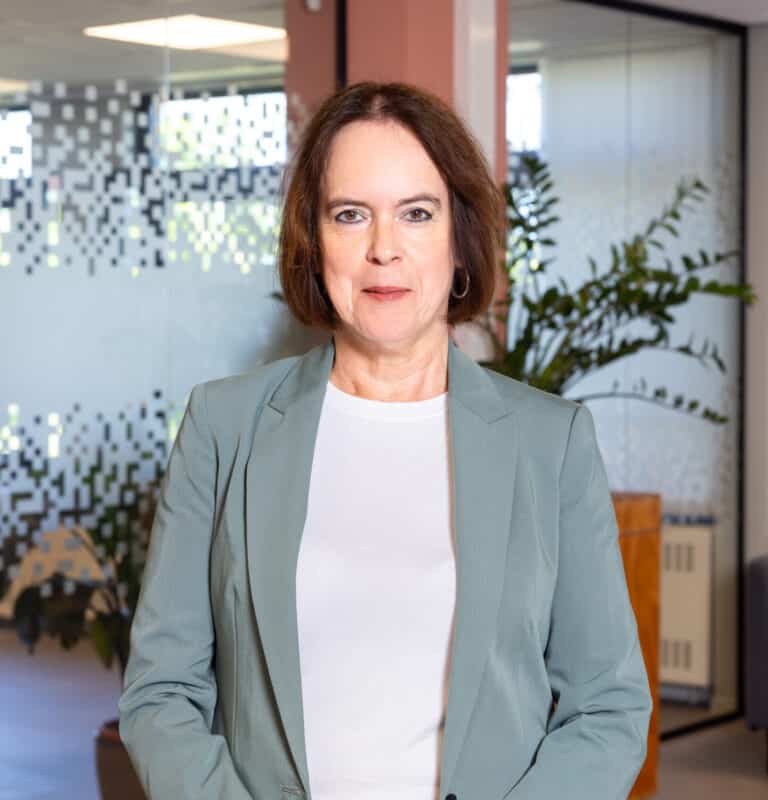 Portretfoto Fiona van Leeuwen
