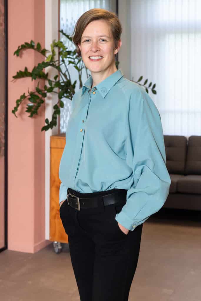 Portretfoto Nienke Plompen