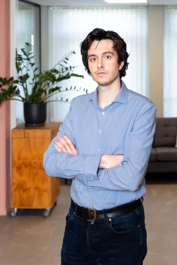 Portretfoto Omar van der Hulst