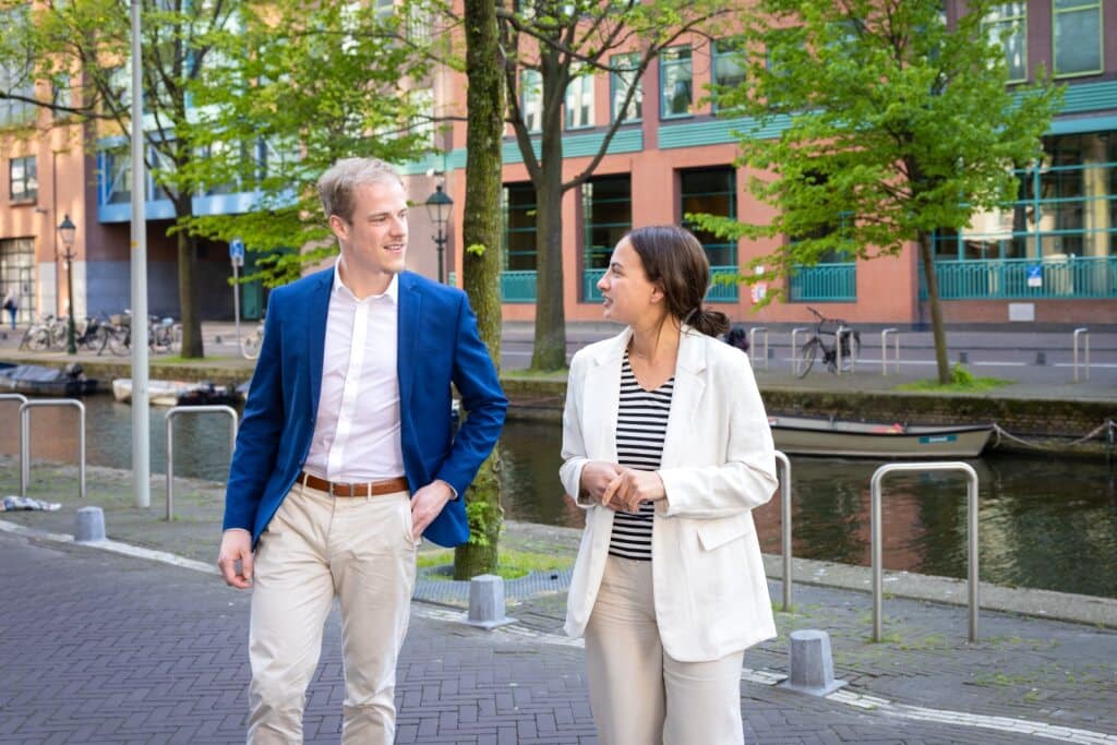 Collega's in overleg